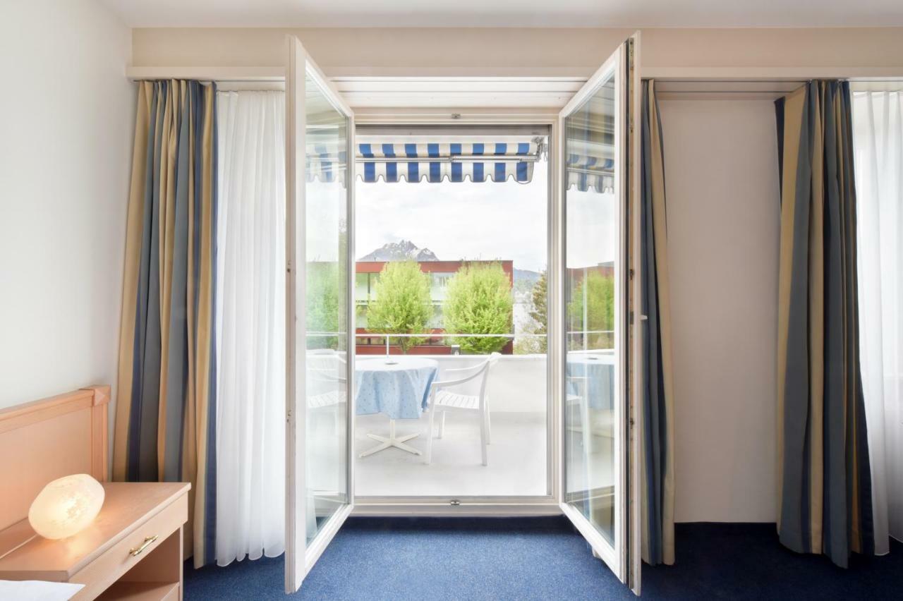 Bellevue - Contactless Self Check-In Hotel Lucerna Exterior foto